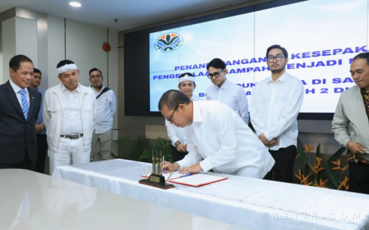 Thumbnail Berita - Bupati Bandung Teken MoU PSEL, Era Baru Pengelolaan Sampah Dimulai
