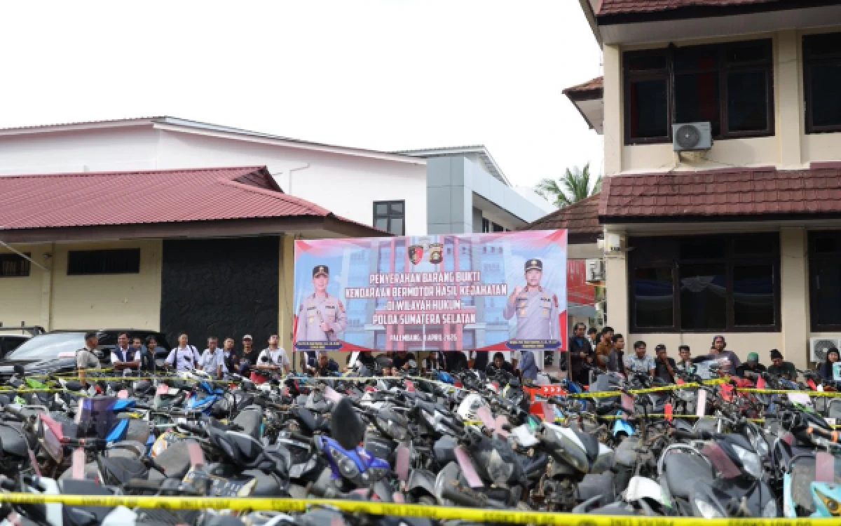 Foto Penyerahan 497 unit kendaraan bermotor, di Mapolda Sumsel, Rabu 8 April 2026. (Foto : Yola/Ketik.Com)