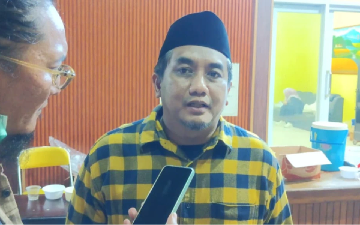 Thumbnail Berita - Ketua Fraksi Golkar Soroti Banyaknya Pimpinan OPD di Pemkab Kediri yang Dijabat Plt