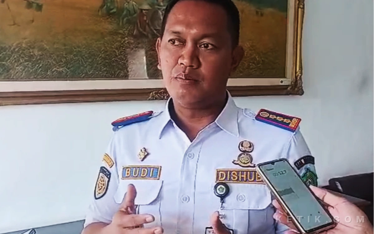 Foto Pjs Direktur PT Aneka Usaha Sidoarjo yang juga Kepala Dishub Sidoarjo Budi Basuki