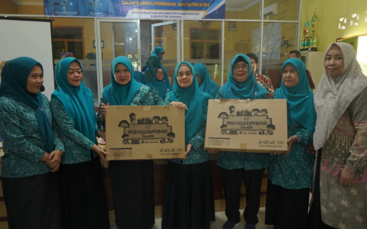 Thumbnail Berita - Pembinaan AKU HATINYA PKK di Desa Persatuan, Ini Pesan Ketua TP PKK Kabupaten Asahan