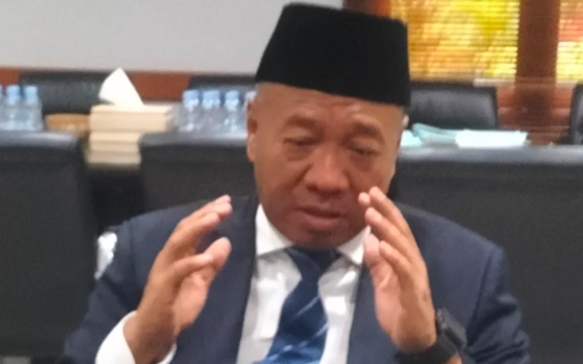 Thumbnail Berita - KPK OTT Bupati Tulungagung, Gatut Sunu Wibowo Diamankan Bersama Belasan Orang