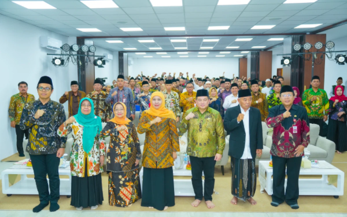 Thumbnail Berita - Percepat Sertifikasi Tanah, Gubernur Khofifah Siapkan 7.500 Relawan "Laskar Karomah" dan Gerakan Partisipatif