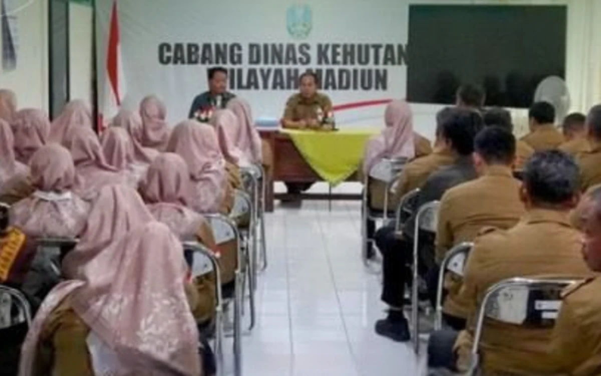 Thumbnail Berita - Perkuat Adaptasi Ekonomi Hijau, Kadishut Jatim Sambang CDK Wilayah Madiun