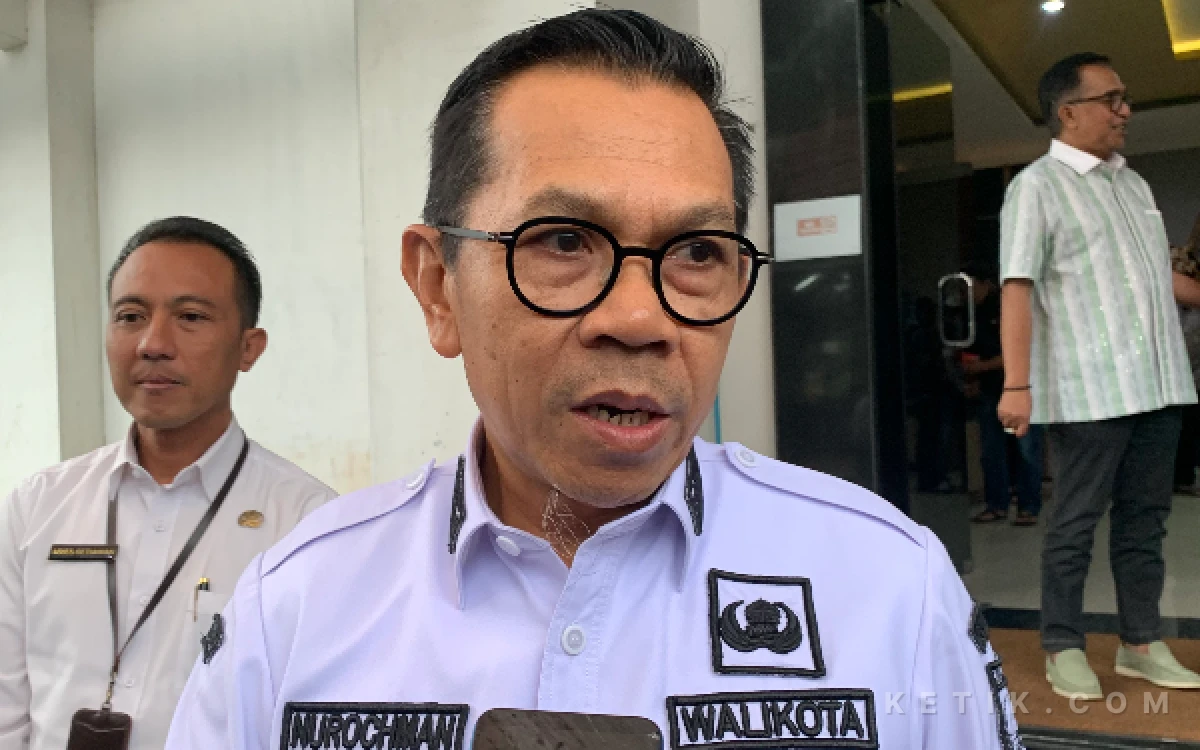 Thumbnail Berita - Wali Kota Batu Cak Nur Pastikan Iklim Investasi Aman, 2025 Lampaui Target Capai 200 Persen