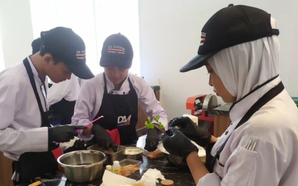 Thumbnail Berita - Kuliah Singkat Langsung Kerja! De Access Malang Buka Pendaftaran Gelombang 2 Bidang Hospitality