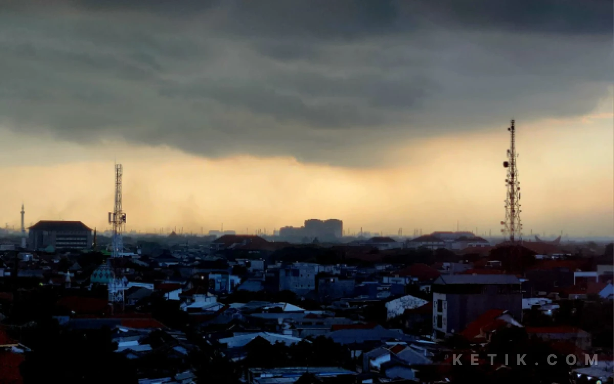 Thumbnail Berita - Prakiraan Cuaca Hari Ini, Minggu 12 April 2026: Jakarta dan Bengkulu Hujan Ringan