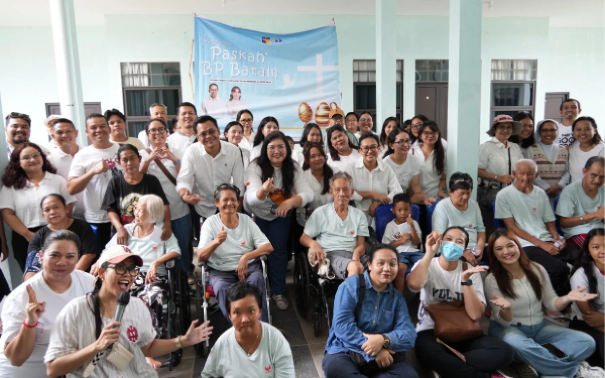 Thumbnail Berita - Persekutuan Doa BP Batam Rayakan Paskah Bersama Lansia di Pulau Rempang, Gelar Bakti Sosial