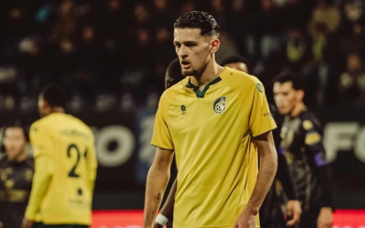 Thumbnail Berita - Justin Hubner Minta Maaf ke Lewis Holtby Usai Insiden Kaki Sobek di Liga Belanda