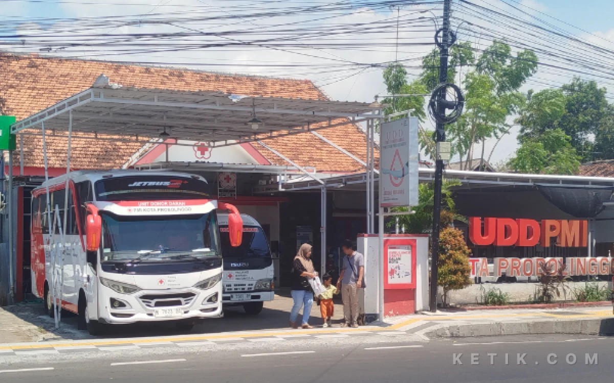 Thumbnail Berita - Kisah PMI Kota Probolinggo, dari Donor Darah hingga Jemput Jenazah