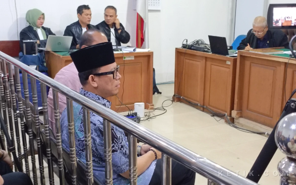 Thumbnail Berita - Di Sidang Tipikor Palembang, Bupati OKU Mengaku Tak Tahu Polemik APBD 2025