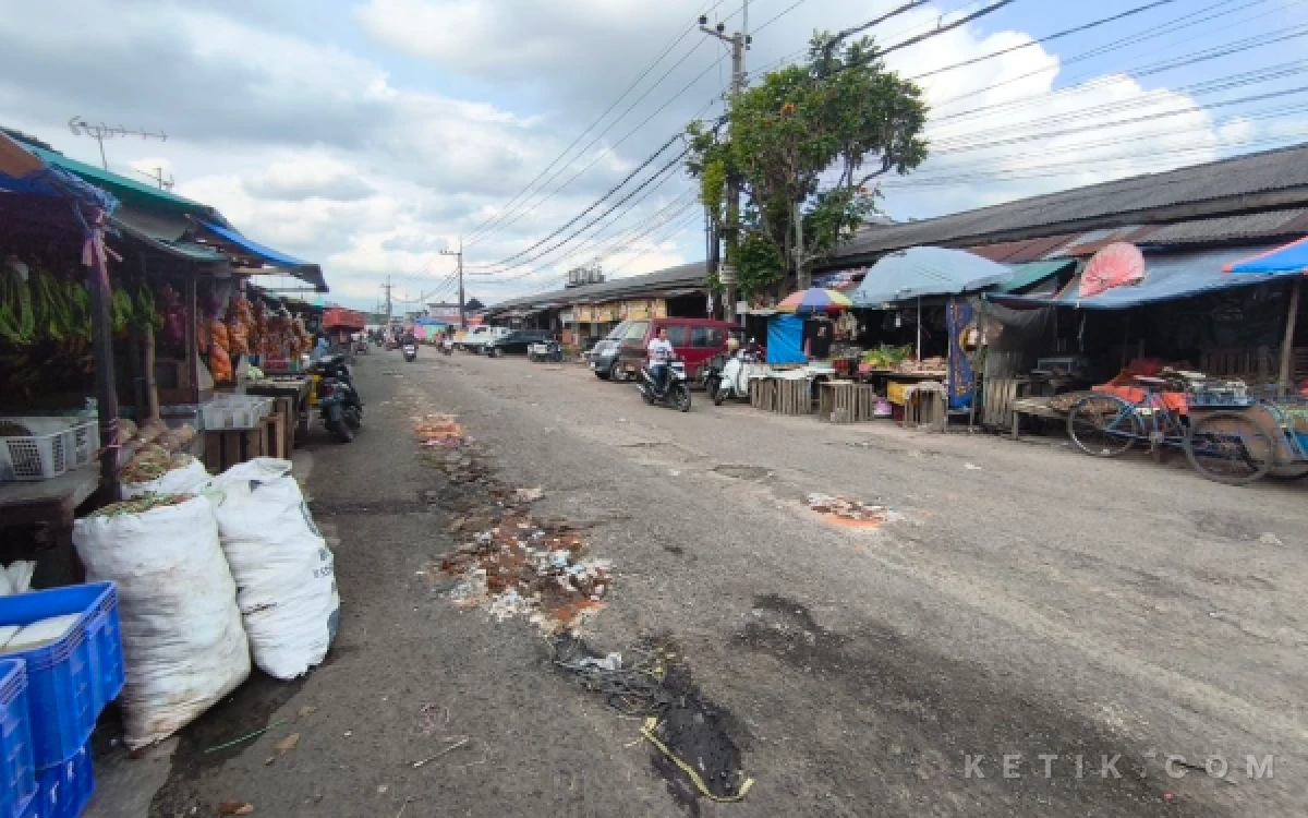 Thumbnail Berita - Relokasi Pedagang Pasar Gadang Molor, Diskopindag Targetkan Tuntas Akhir April