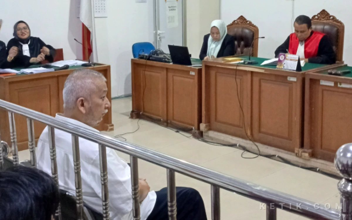 Thumbnail Berita - Duplik Dibacakan, Eks Dirjen Perkeretaapian Minta Bebas di Kasus Korupsi LRT Palembang