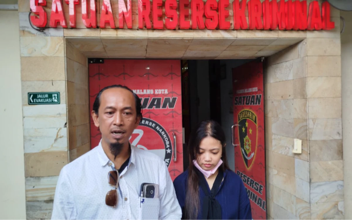 Thumbnail Berita - Bawa Bukti Baru, Intan Laporkan Balik Rey ke Polresta Malang Kota Atas Dugaan Fitnah