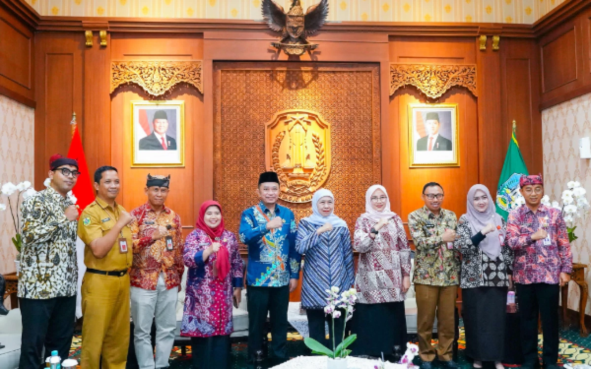 Thumbnail Berita - Gubernur Khofifah Kawal Geopark Ijen Pertahankan Status UNESCO, Targetkan Green Card 2026