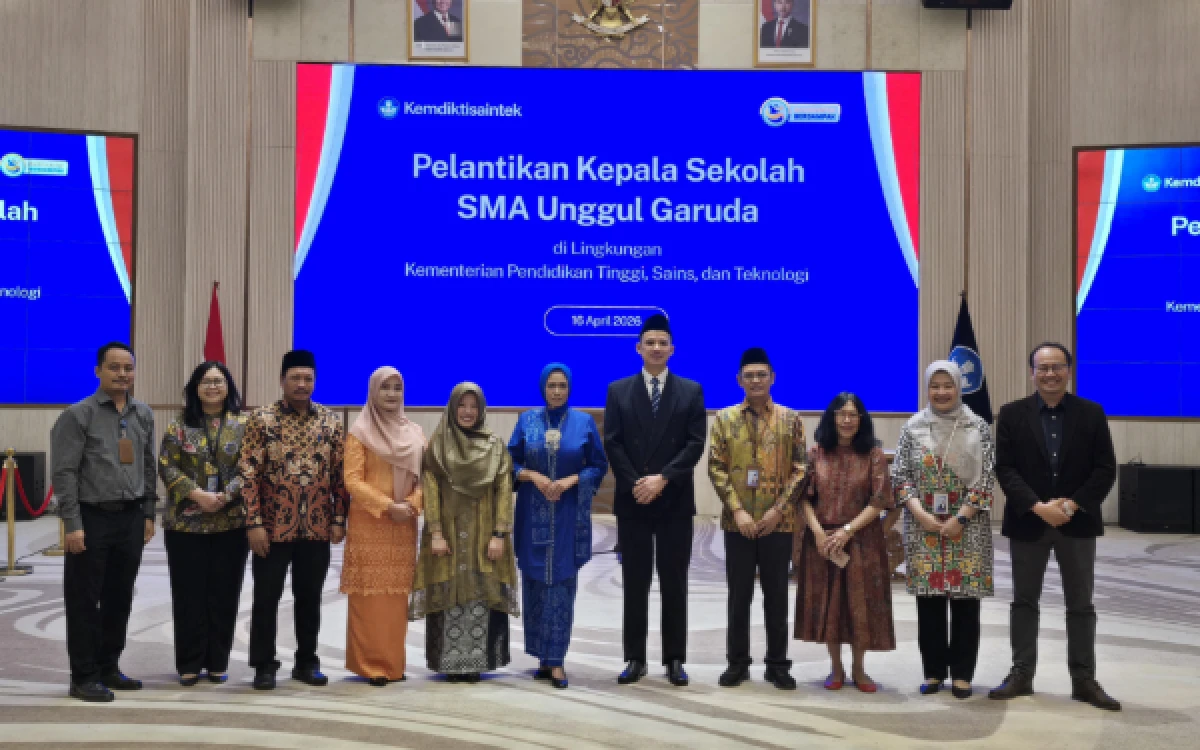 Thumbnail Mantan Kepala SMAN 1 Situbondo Dilantik Jadi Kepsek Garuda