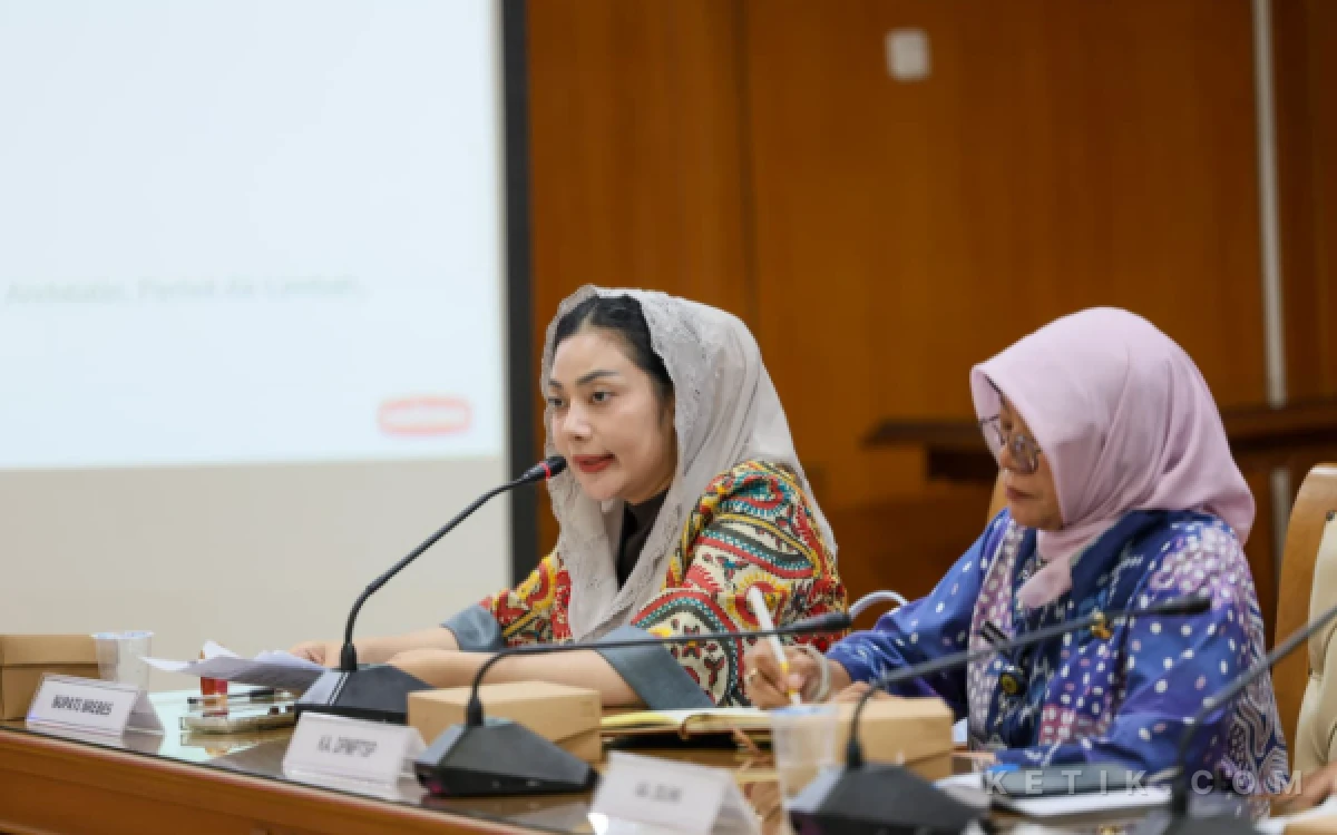 Thumbnail Berita - Jateng Siapkan Mega Farm Sapi Perah Terbesar di Brebes, Target Produksi 18 Persen Susu Nasional