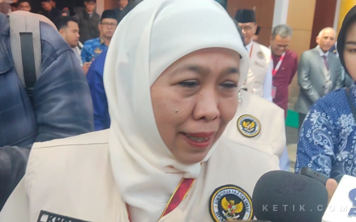 Thumbnail Berita - Khofifah Buka Suara Soal Dugaan Pungli di Kantor ESDM Jatim, Ini Katanya