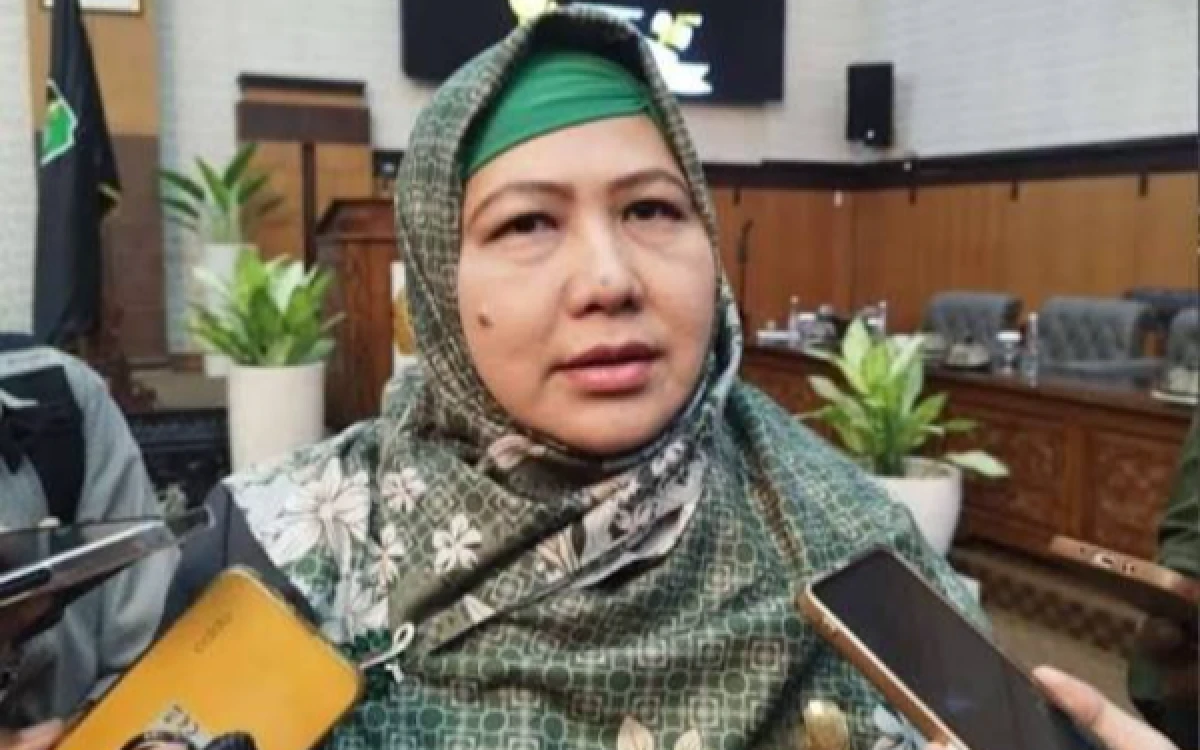 Thumbnail Berita - DPRD Banyuwangi Semprot Pemkab Soal Aturan Pembatasan  Ritel