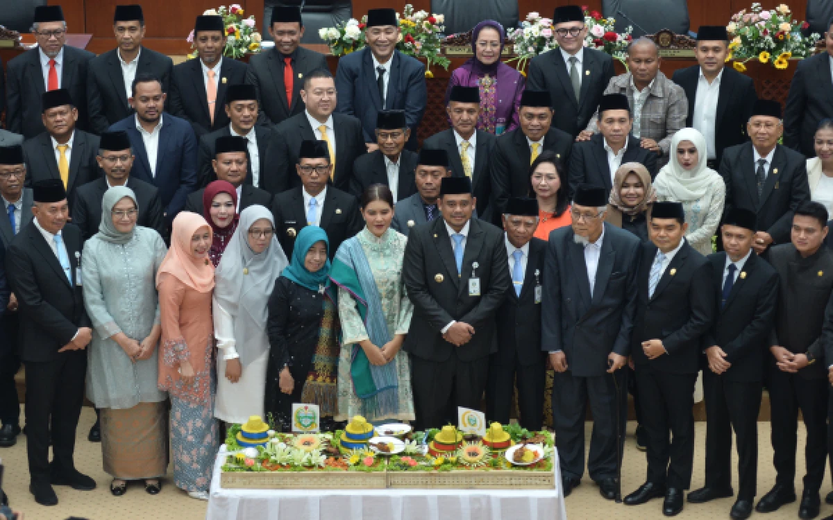 Thumbnail Berita - Wabup Asahan Ikuti Rapat Paripurna Istimewa Hari Jadi Ke-78 Provinsi Sumut