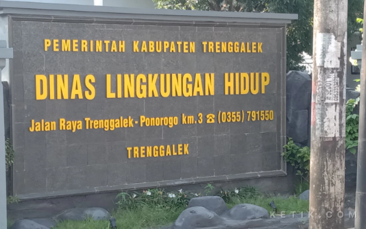 Foto Kantor Dinas Lingkungan Hidup Trenggalek (foto: Agus Riyanto/Ketik.com)