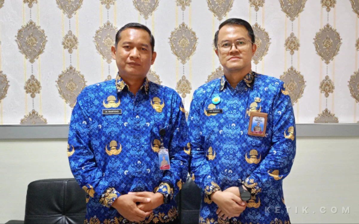 Foto dr. Wartoyo (kiri) selaku Wakil Direktur Bidang Pelayanan RSUD Cilacap memberikan keterangan bahwa rumah sakit bertindak sesuai dengan prosedur dan aturan. (Foto: Nani Eko/ketik.com)