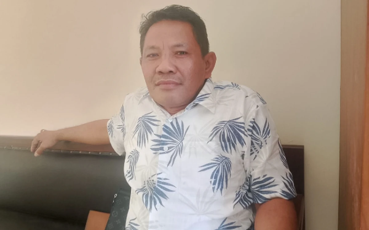 Thumbnail Berita - Penyegaran Fraksi Golkar DPRD Banyuwangi, Zainul Arifin Gantikan Umi Kulsum