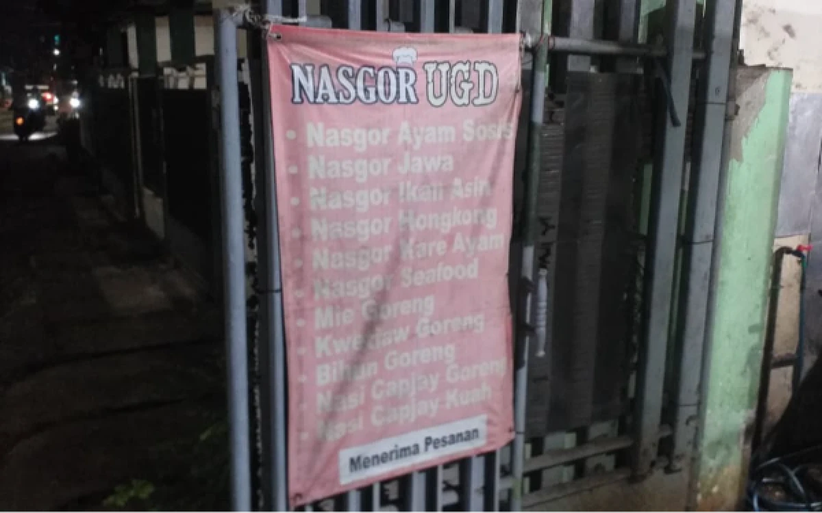 Thumbnail Berita - Cerita Chef Hotel di Surabaya yang Buka Usaha Nasgor Pakai Nama Unik