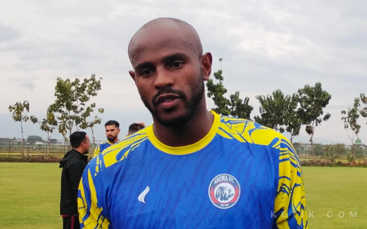 Thumbnail Berita - Jamu Persis Solo, Arwma FC Andalkan Joel Vinicius Sebagai Ujung Tombak