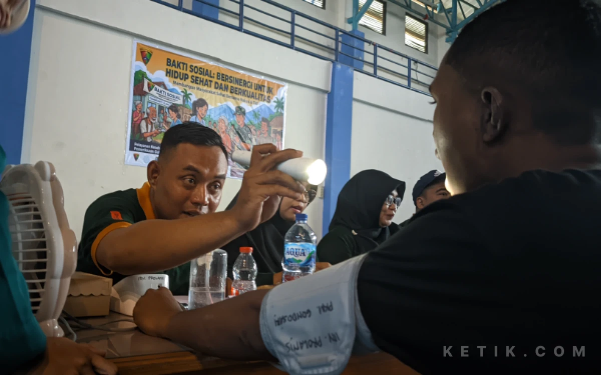 Foto Pemeriksaan gigi.