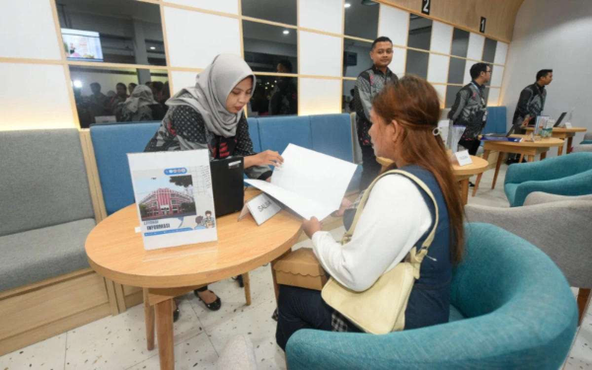 Thumbnail Berita - 147.545 Ribu KK Surabaya Masih Nonaktif, Pemkot Buka Klarifikasi Lewat DTSEN