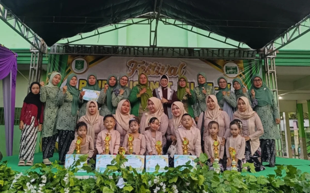 Thumbnail Berita - Meriah! Festival PAUD 2026 Solokuro Jadi Ajang Asah Kreativitas dan Keberanian Anak Usia Dini