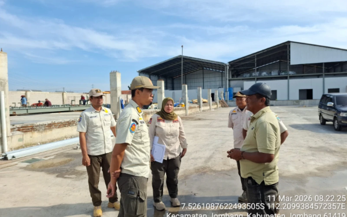 Thumbnail Berita - Bandel, Pabrik Ayam di Jombang Ternyata Belum Kantongi Izin PBG