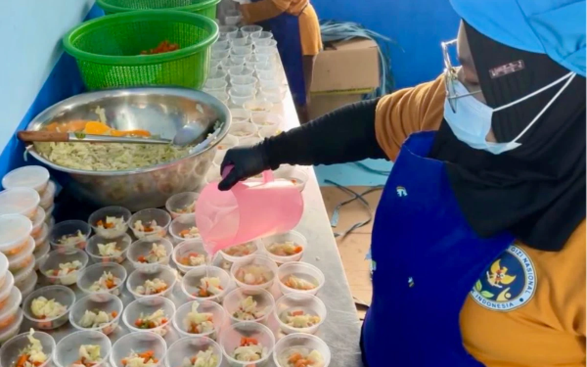 Thumbnail Berita - Ikuti Arahan Wali Kota Batu, SPPG Temas 1 Prioritaskan Produk Lokal untuk MBG