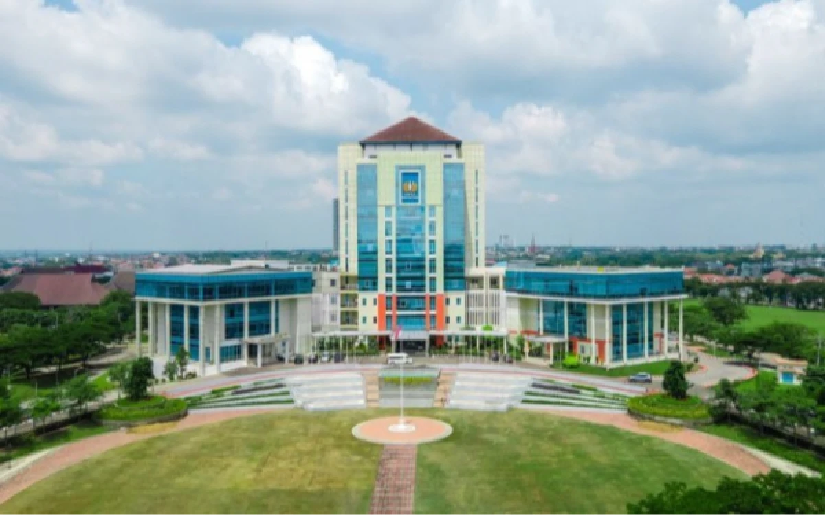 Thumbnail Berita - Hari Pertama UTBK-SNBT 2026, Unesa Fasilitasi 20.340 Peserta Selama 10 Hari