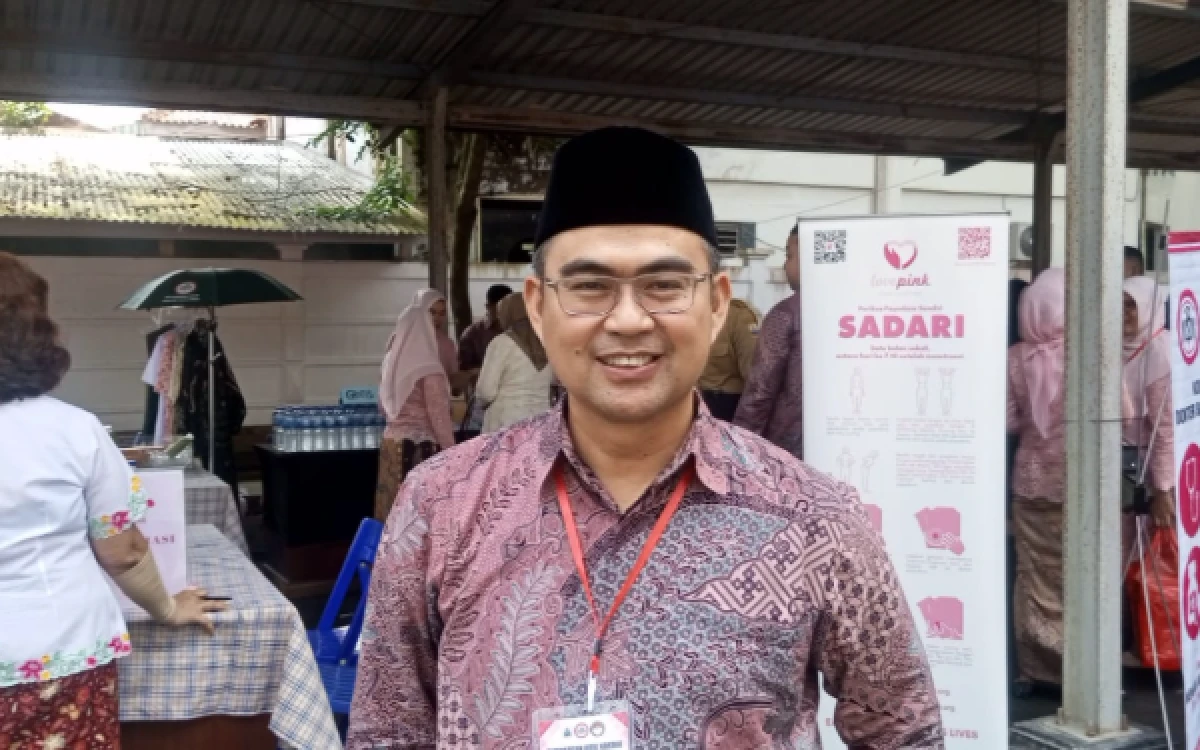 Foto Ketua IDI Cabang Lebak, dr. Irfan Maulani usai memberikan keterangan kepada wartawan. (Foto: Abdul Kohar/Ketik.com)