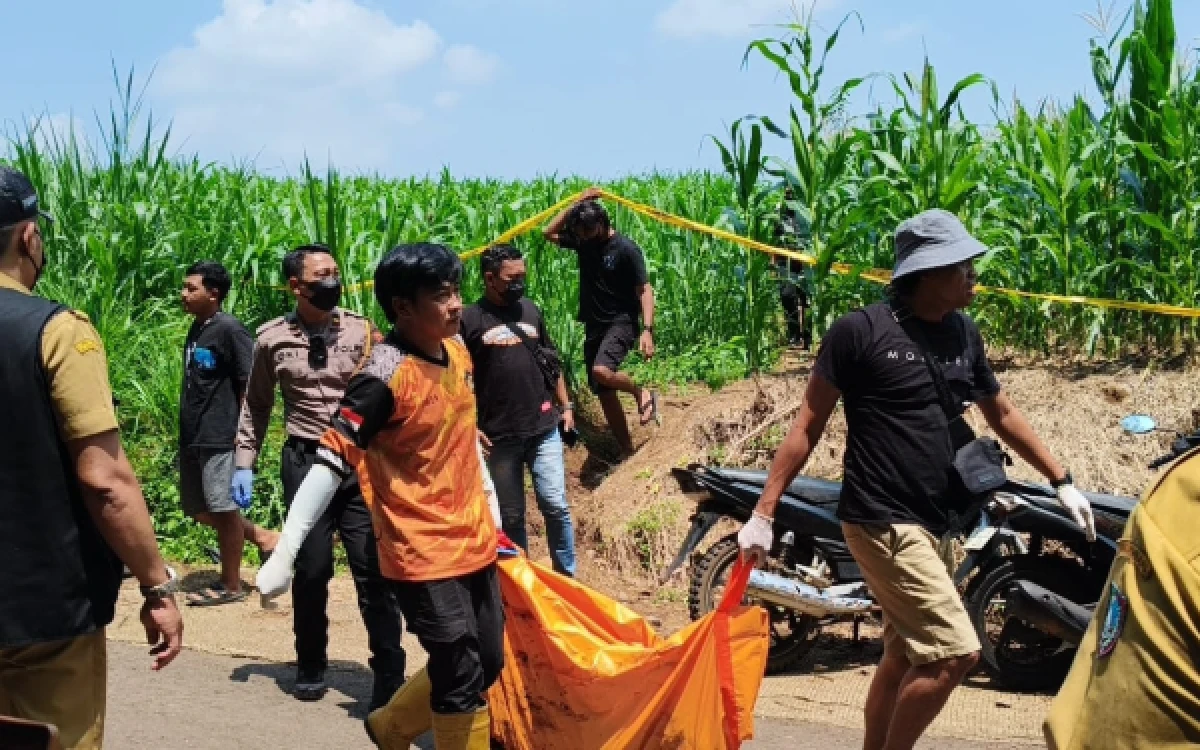 Thumbnail Berita - Polisi Gagal Identifikasi Sidik Jari Mayat Pria di Wonosalam Jombang, Kini Andalkan Tes DNA