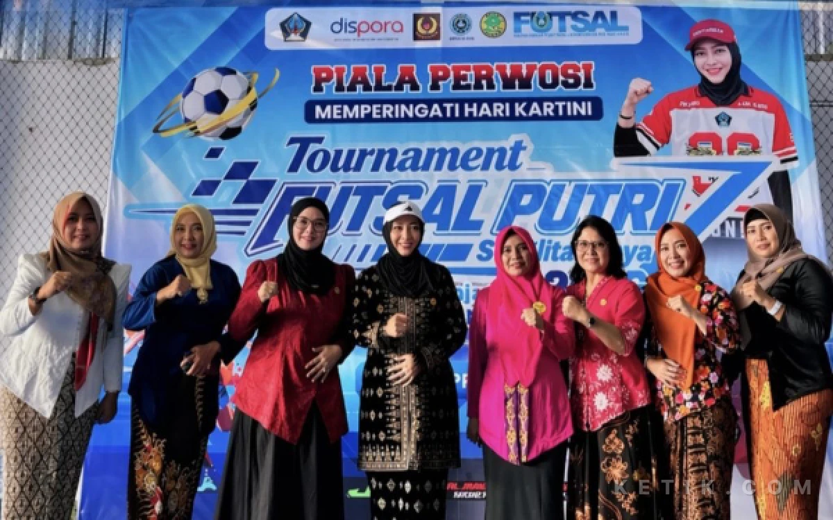 Thumbnail Berita - Perwosi Blitar Bikin Gebrakan! Futsal Putri Jadi Wajah Baru Peringatan Kartini