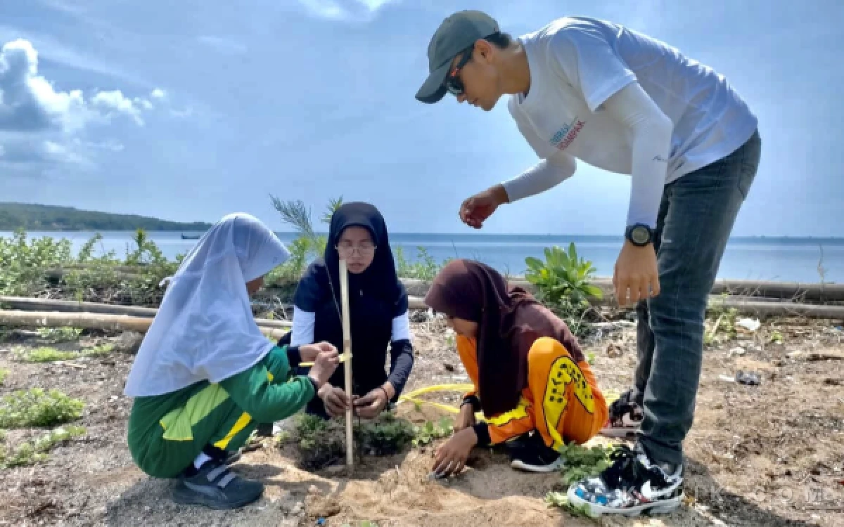 Thumbnail Berita - Hari Bumi 2026: “Our Power, Our Planet”, Ketua GEN Jatim Serukan Aksi Nyata untuk Masa Depan Bumi