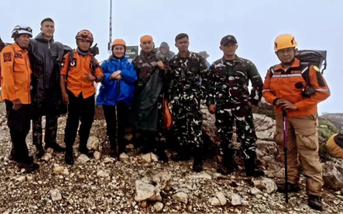 Thumbnail Berita - Fitri dan Panggilan Kemanusiaan, Menjadi Kartini di Tengah Bencana