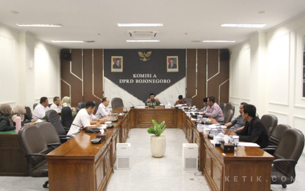 Thumbnail Berita - Komisi A DPRD Bojonegoro Bahas Efisiensi Anggaran dan Transformasi Budaya Kerja ASN