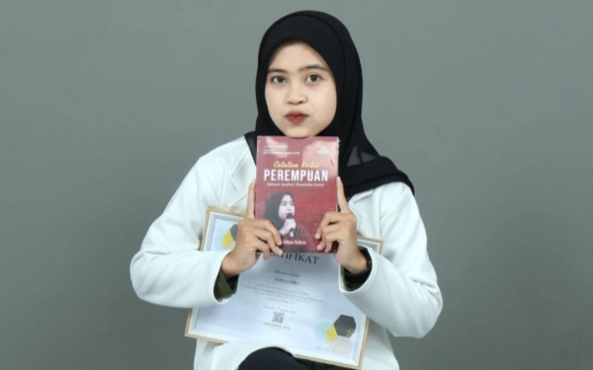 Thumbnail Berita - Hari Buku Sedunia: Aliya Zahra, Sosok Penulis Muda yang Menginspirasi Lewat Dua Buku