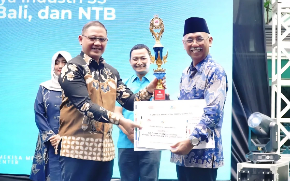 Thumbnail Berita - Kadindik Jatim Apresiasi Pemenang Lomba Implementasi Budaya Industri 5S PBD Korwil Jatim, Bali dan NTB
