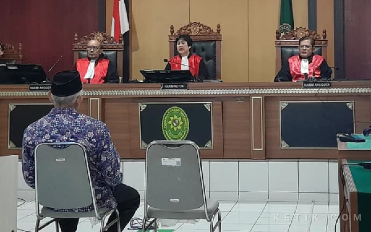 Thumbnail Berita - Vonis Mantan Bupati Sleman Sri Purnomo Ditunda, Hakim: Draf Belum Siap