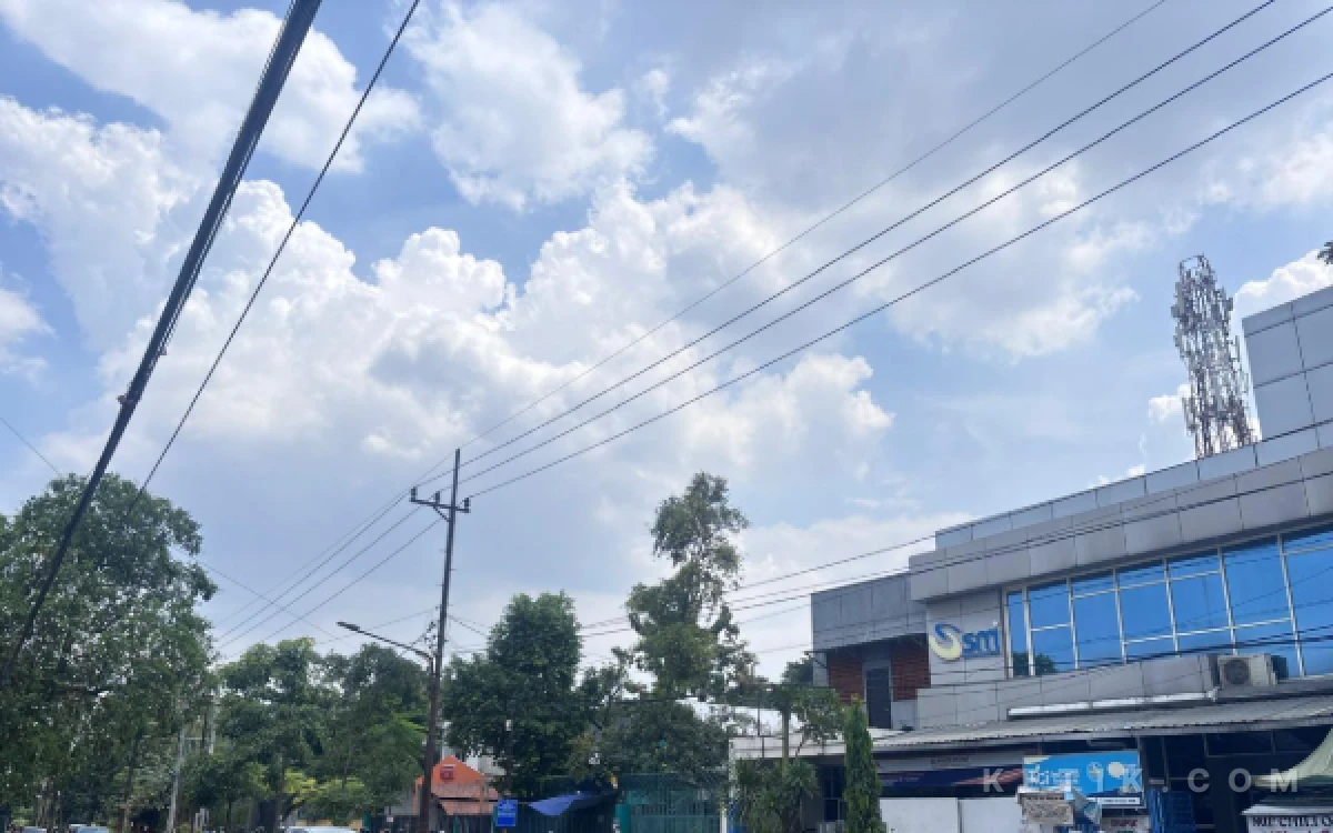 Thumbnail Berita - Prakiraan Cuaca Hari Ini Jumat 24 April 2026: Surabaya Berawan, Batu Hujan ringan