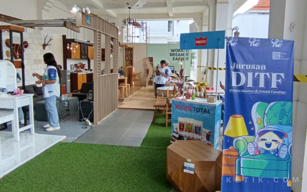 Thumbnail Berita - Rolas Art Festival SMKN 12 Surabaya, Panggung Tugas Akhir Siswa di Balai Pemuda