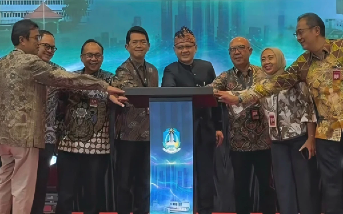 Dukung Transformasi Pendidikan, Bank  Jatim Luncurkan JConnect Edu