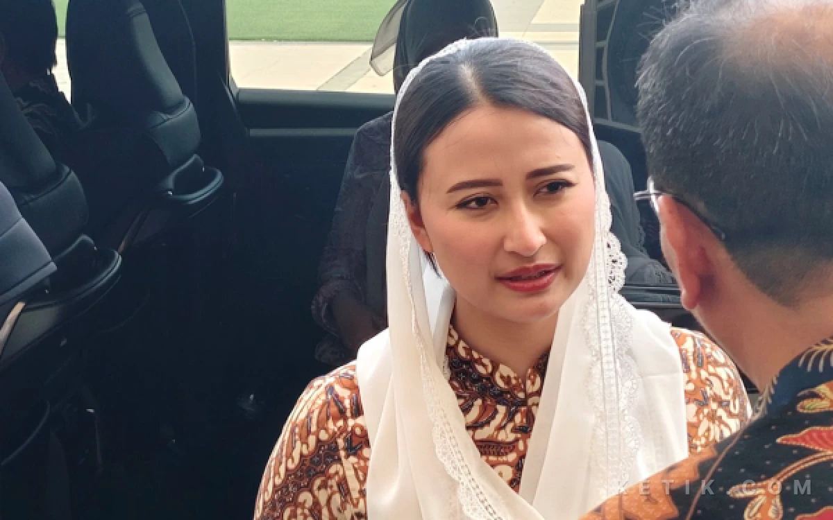 Thumbnail Berita - Wamendag RI Sebut Pemerintah Sedang Cari Solusi Soal Harga Plastik