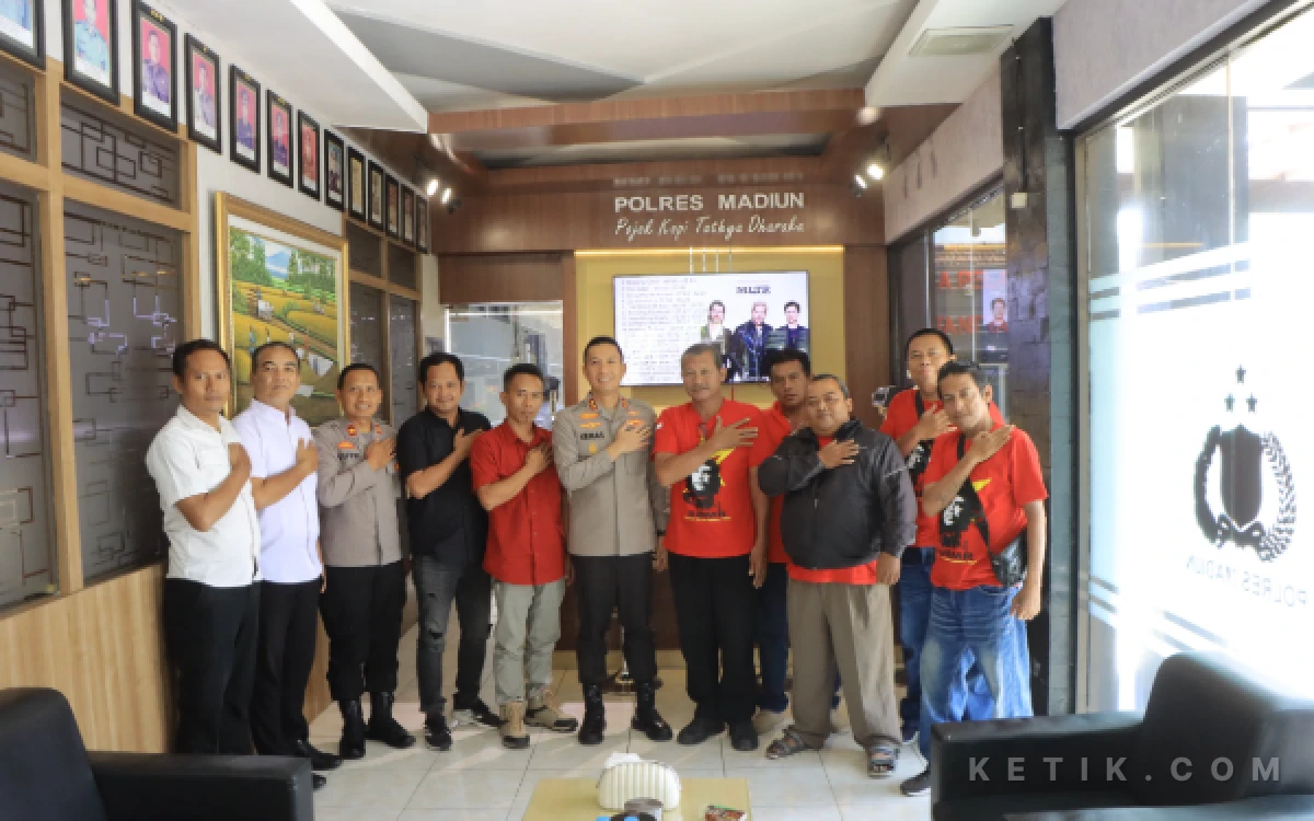 Thumbnail Berita - Jelang May Day, Kapolres Madiun Rangkul SBMR Lewat Dialog Humanis