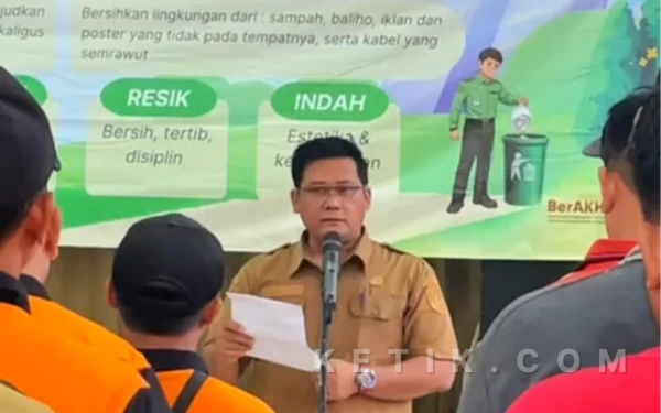 Thumbnail Berita - Camat Asembagus Situbondo Komandoi Gerakan Indonesia Asri
